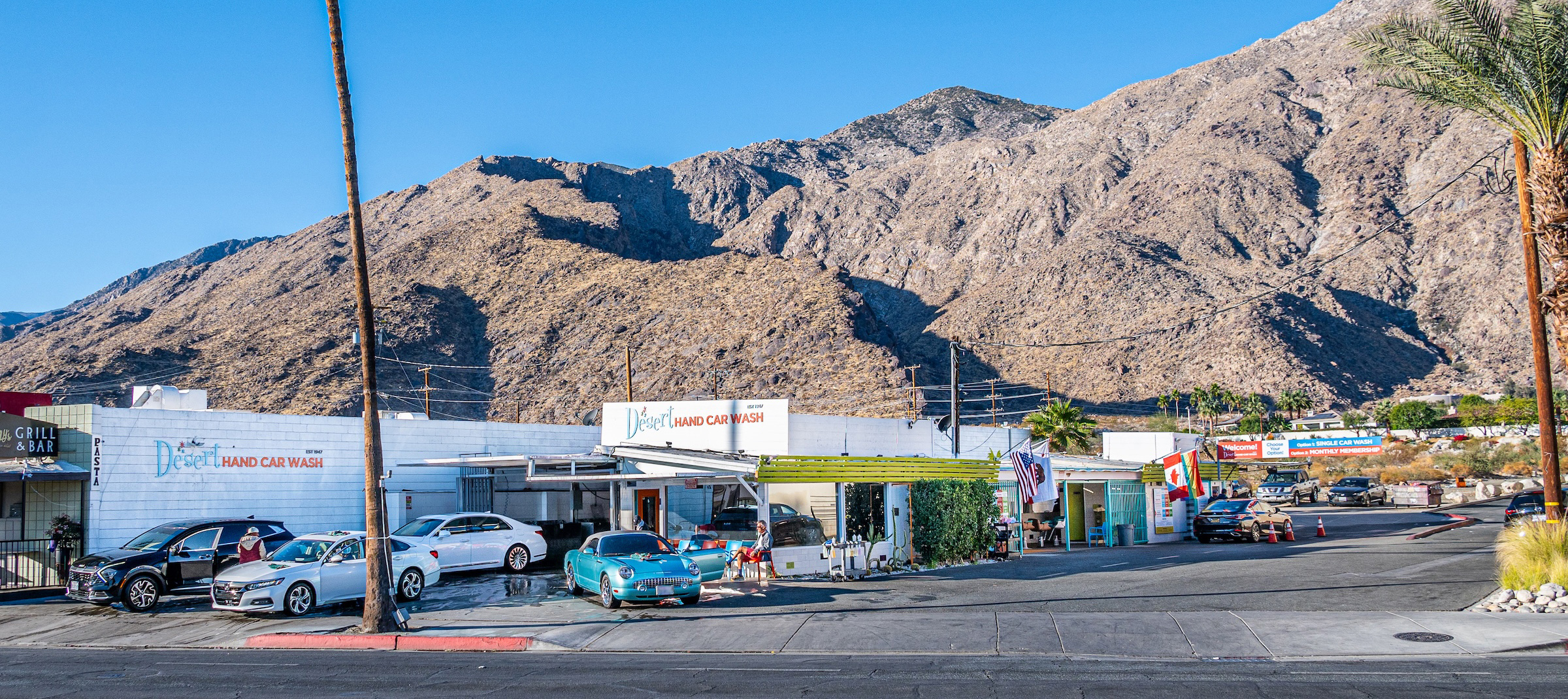 Desert Hand Car Wash - Palm Springs
